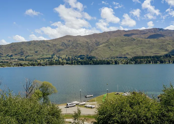 度假居 Lakeside Serenity -